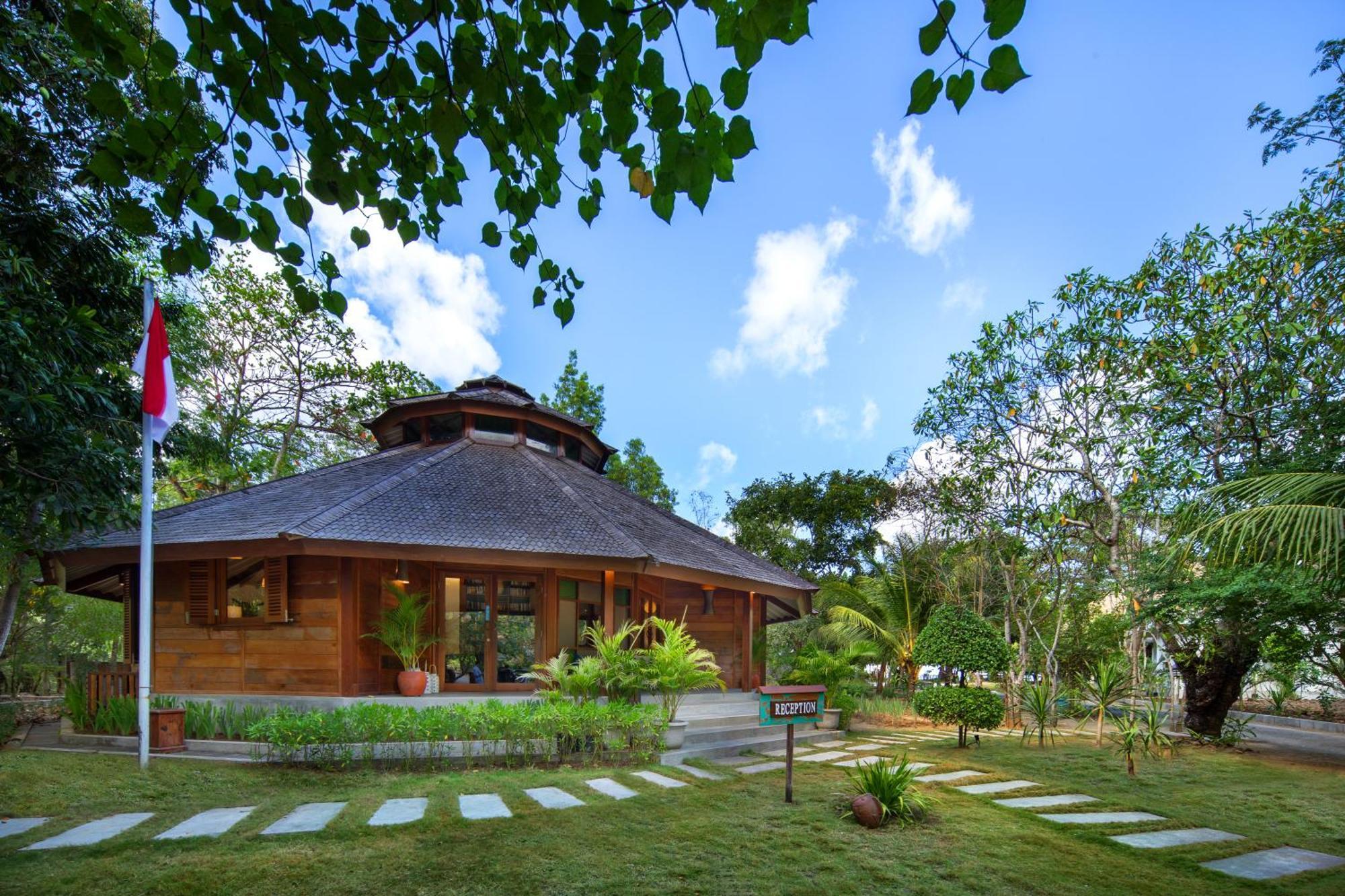 Sempiak Seaside Resort Selong Belanak Ngoại thất bức ảnh